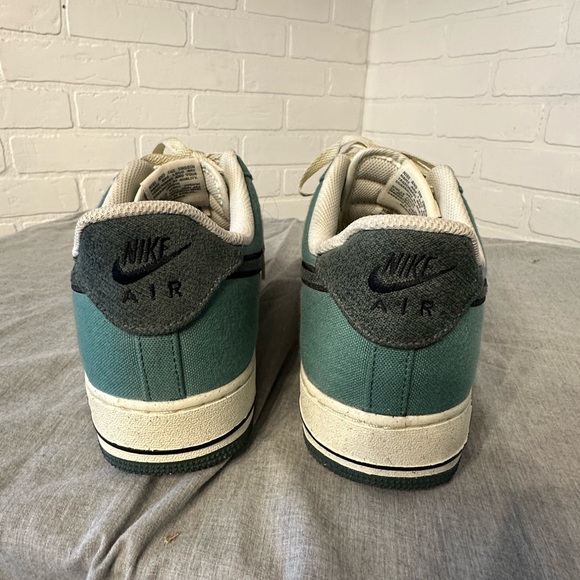 Nike Air Men's Sneakers - Vintage Cream - Picture 5 of 9